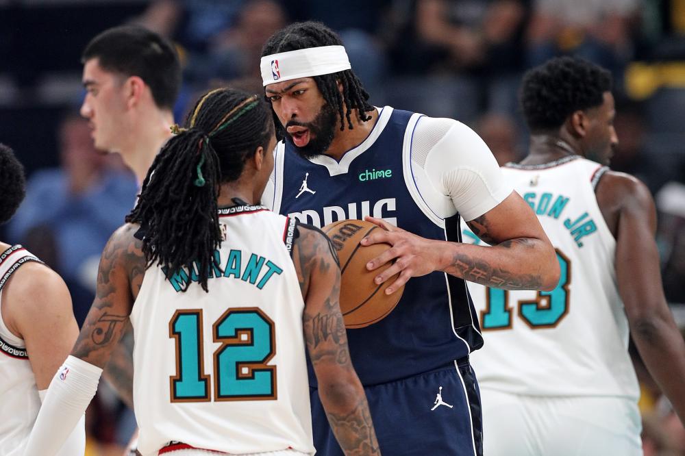 自信且果断 自信且果断